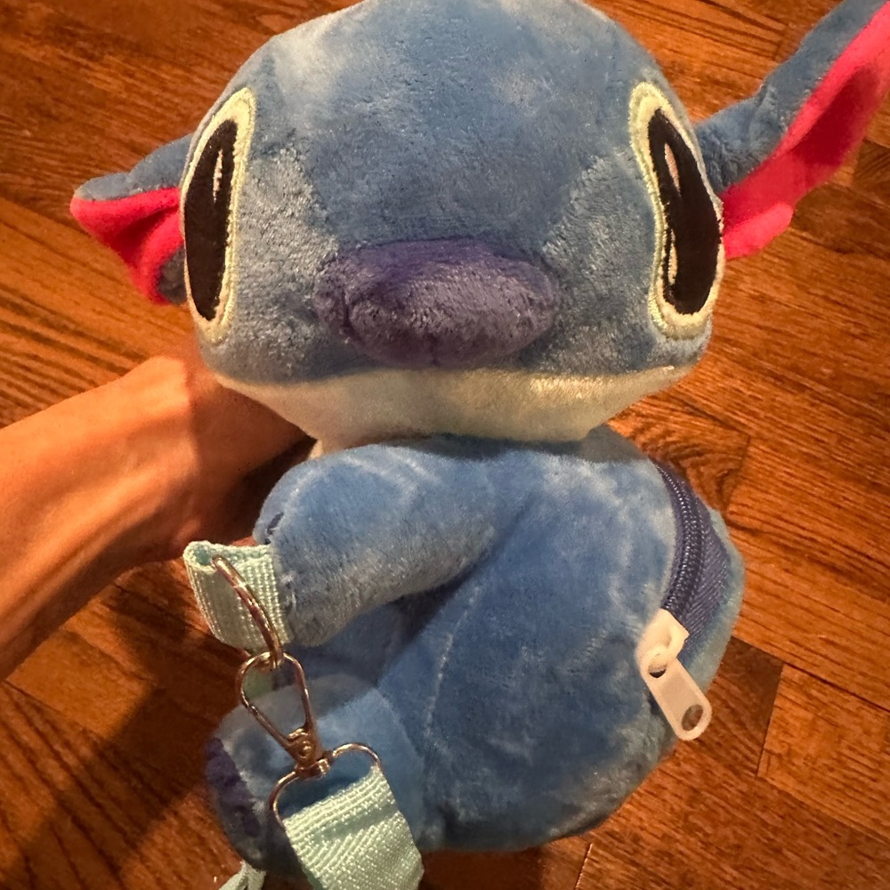 Disney Blue Stitch Plush Crossbody Bag new wo tag - Picture 2 of 9